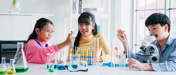 Jeux d'expériences scientifiques : quelles sont les tendances sur le marché ?